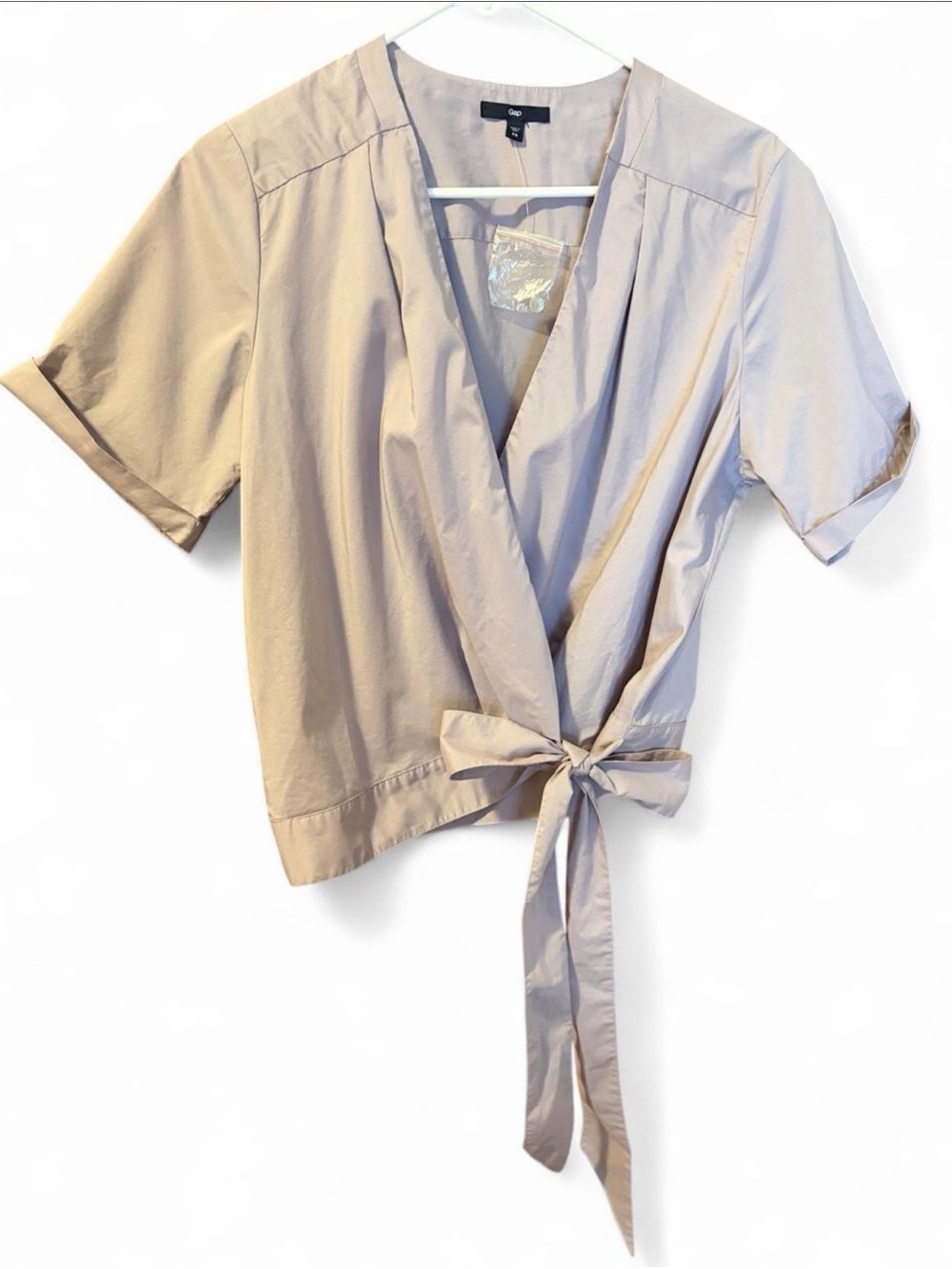 Gap XS women’s wrap blouse tshirt top in a light purple color nwot